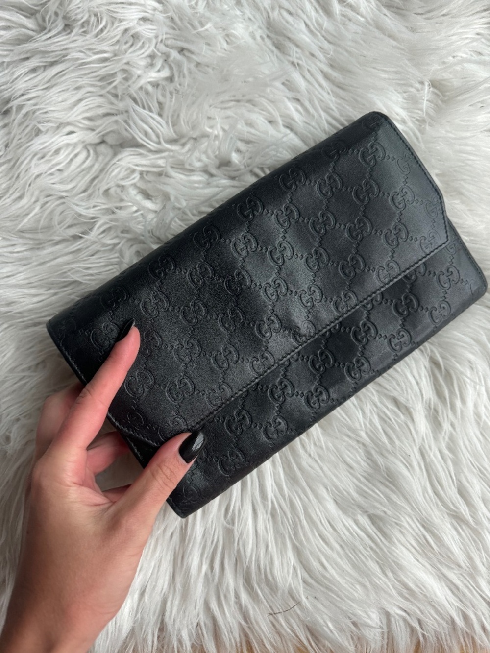 Leather Gucci travel wallet authentic black